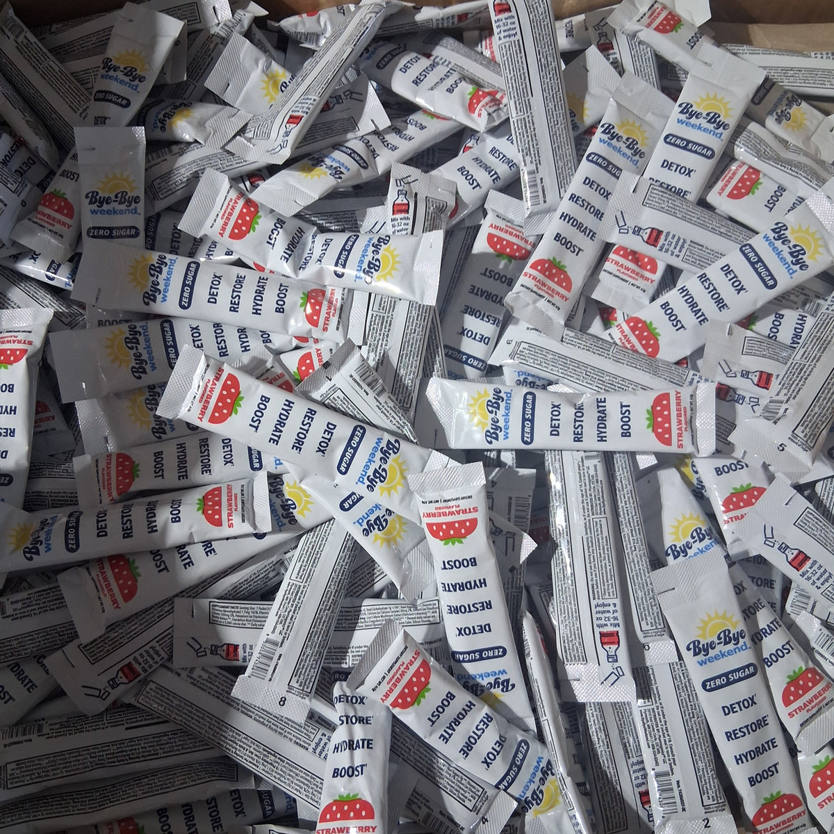 Bye-Bye Weekend Zero Sugar Strawberry Drink Mix | Individual Serving Packet Bulk Reseller Lot (200 Pcs) EXP 03/2027